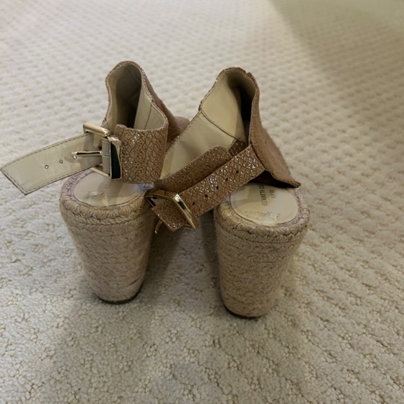 Kenneth Cole wedges - Picture 7 of 7